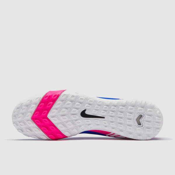 Vapor 16 Academy Turf
