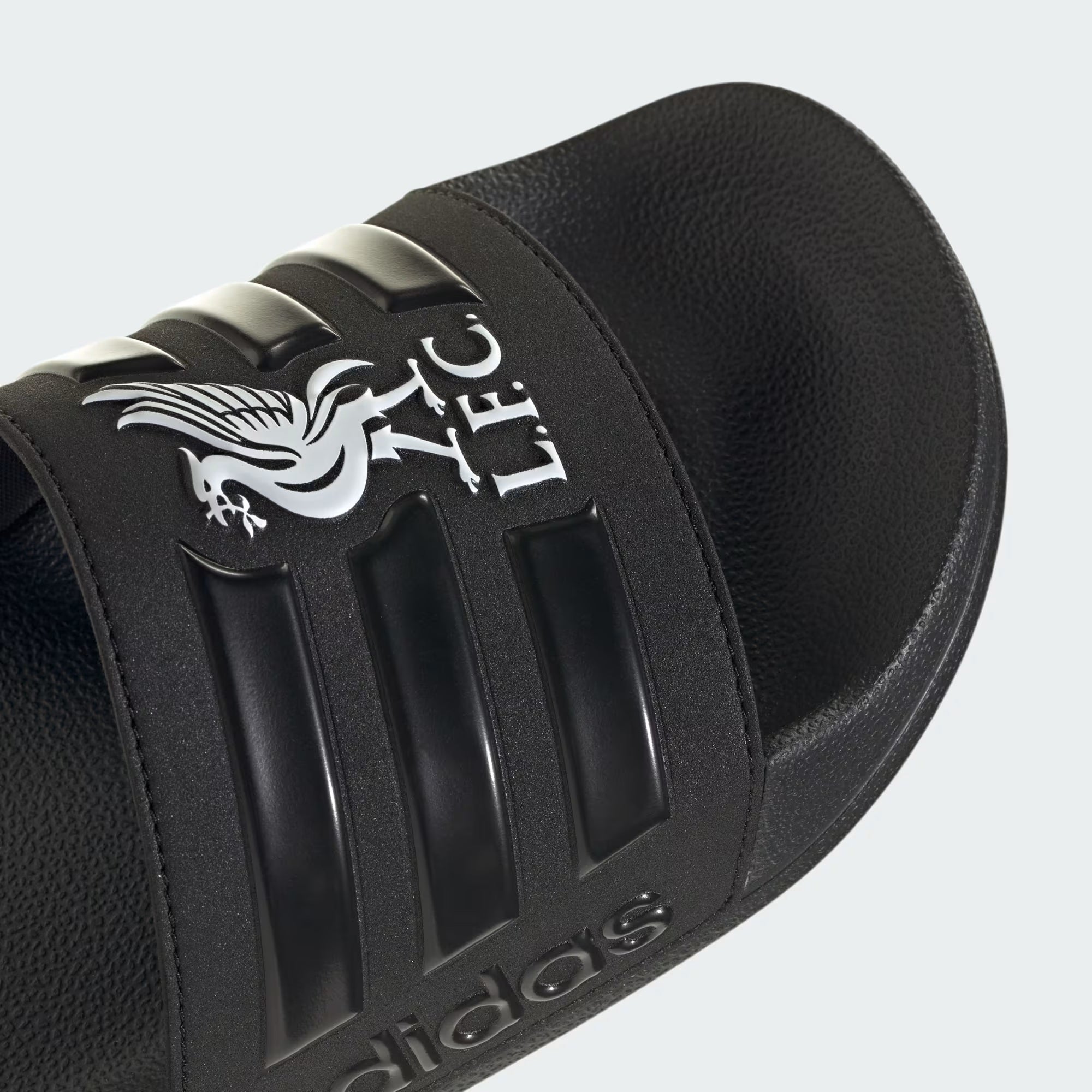 Adilette Shower Liverpool Slides
