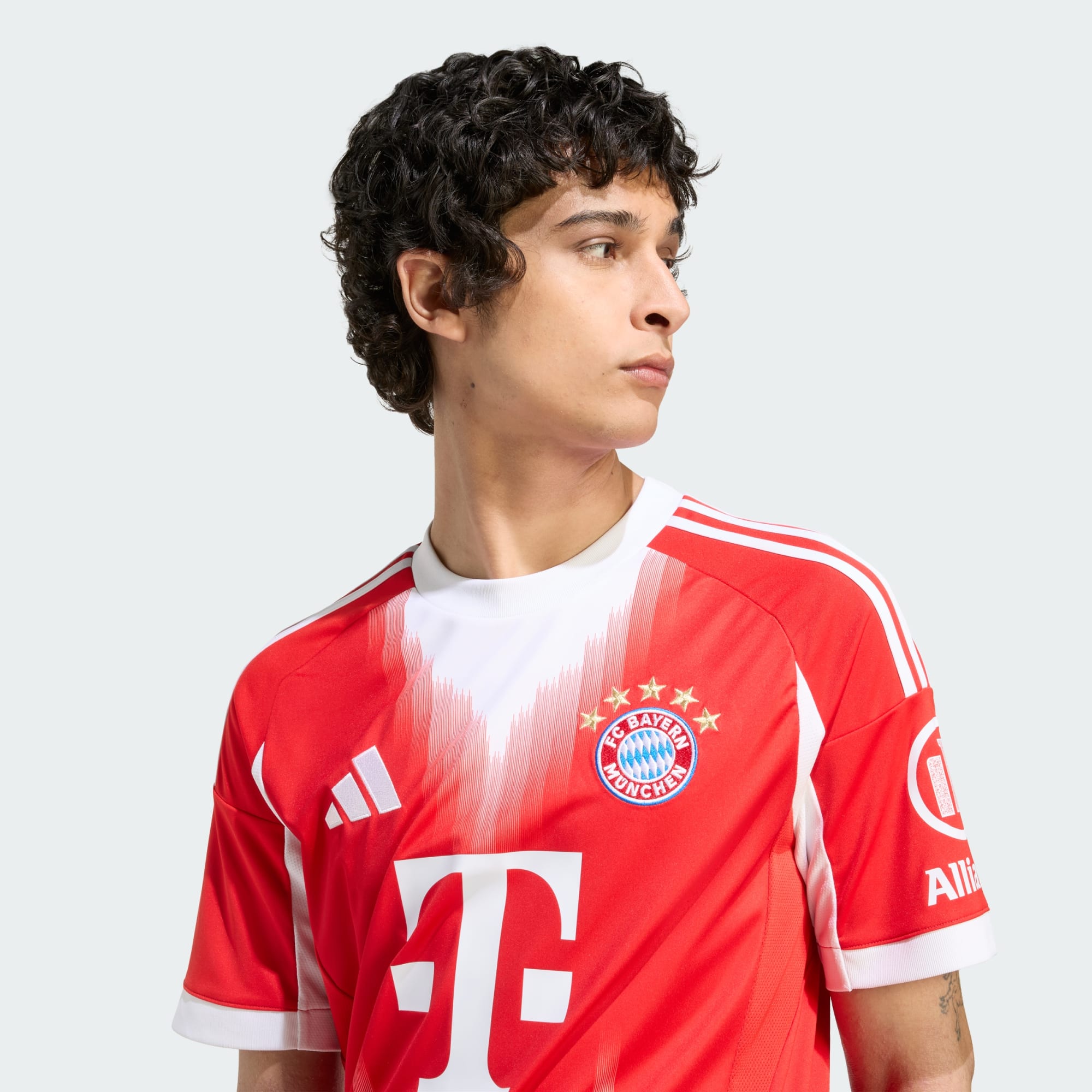 FC Bayern Munchen Home Replica 25/26