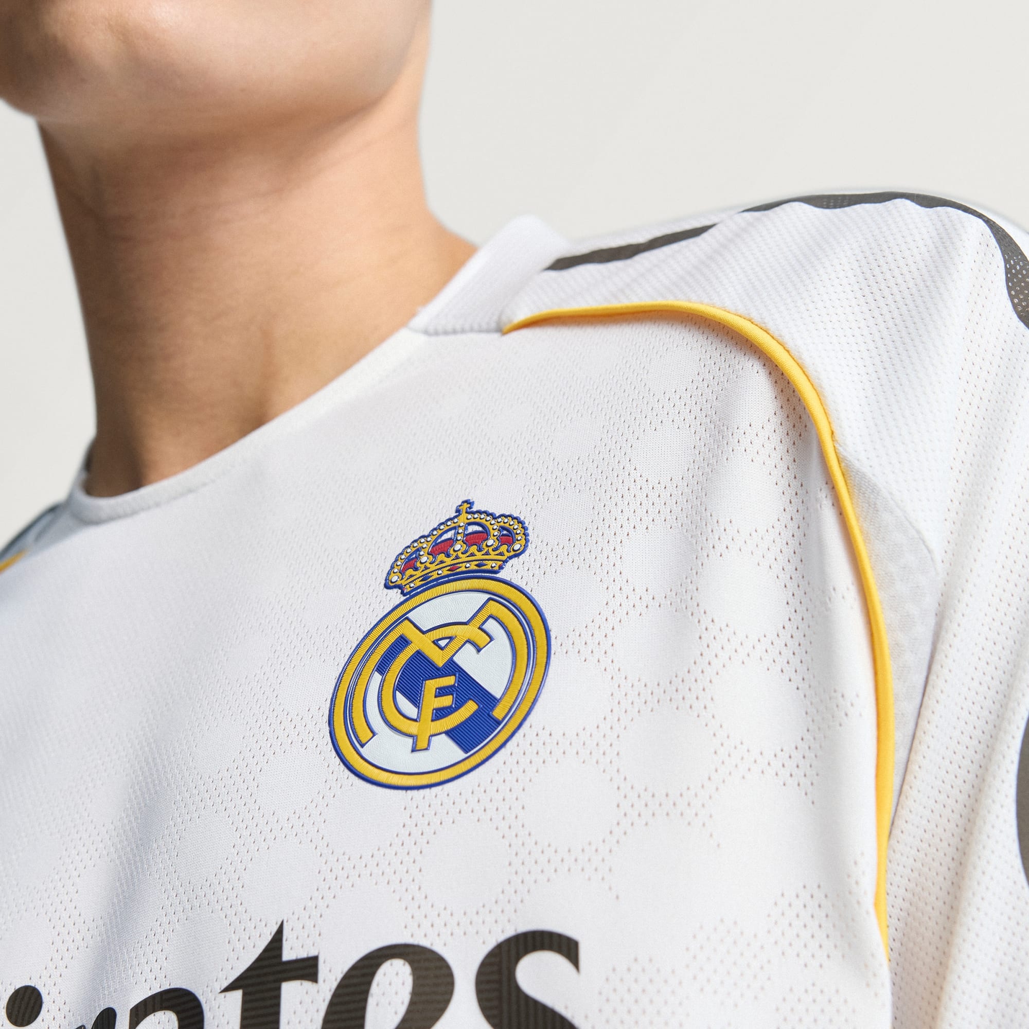 Real Madrid Home Aunthentic 25/26