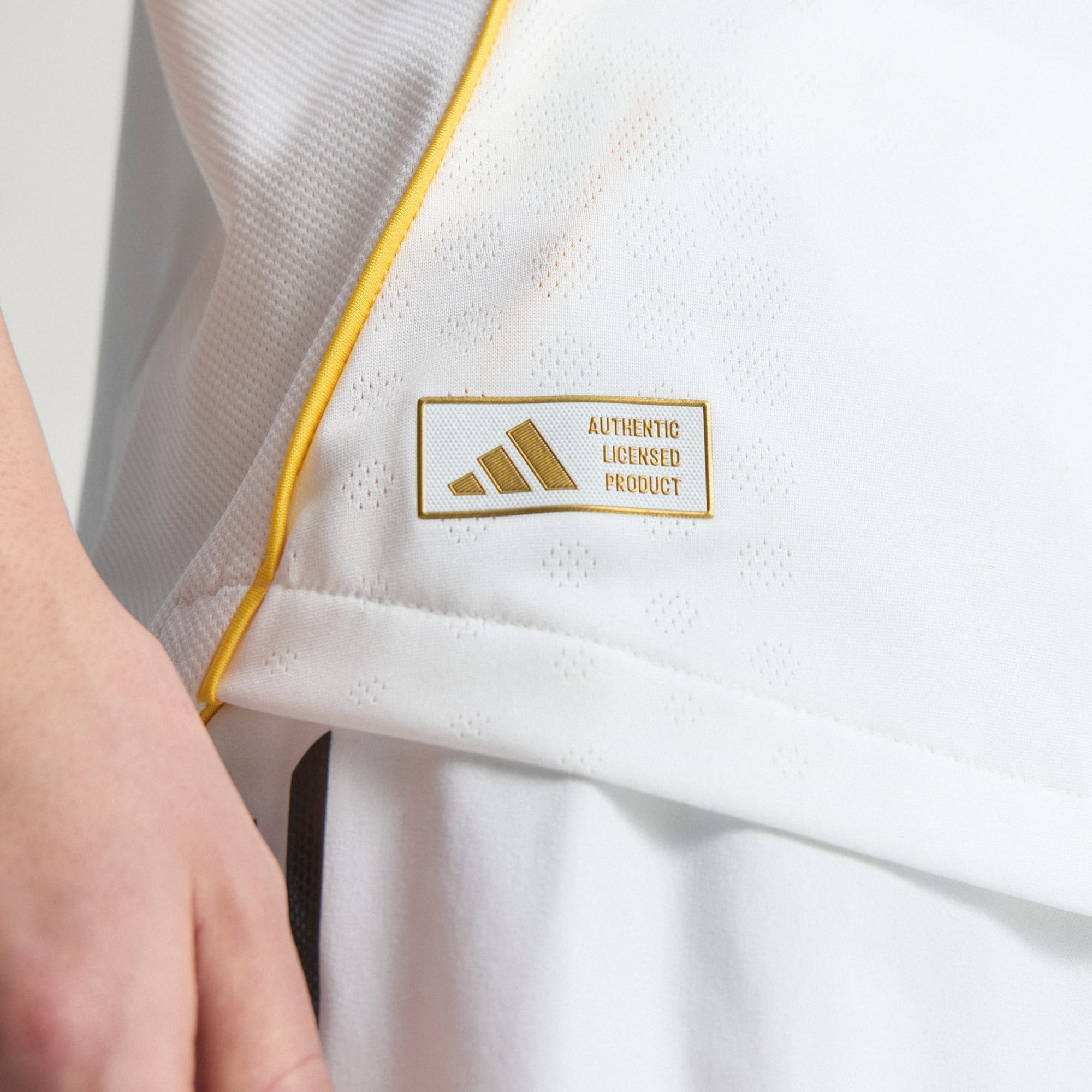 Real Madrid Home Aunthentic 25/26