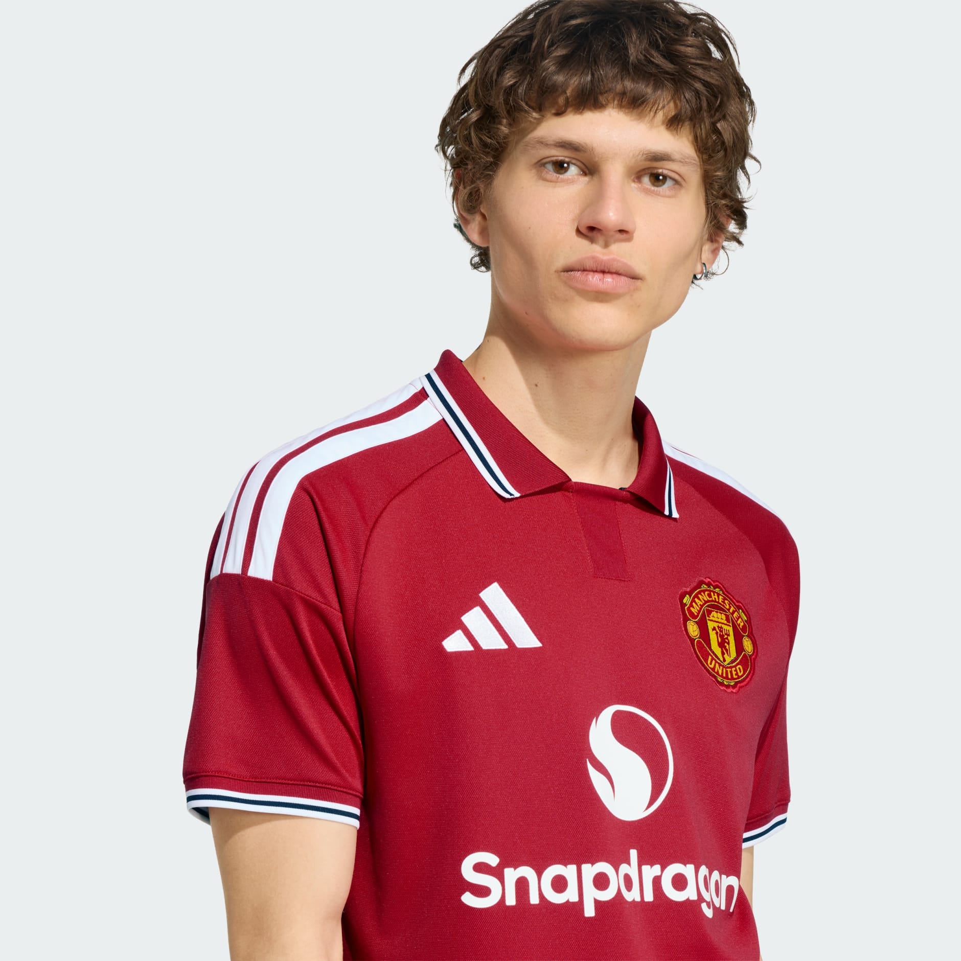 Manchester United Home Replica 26/27