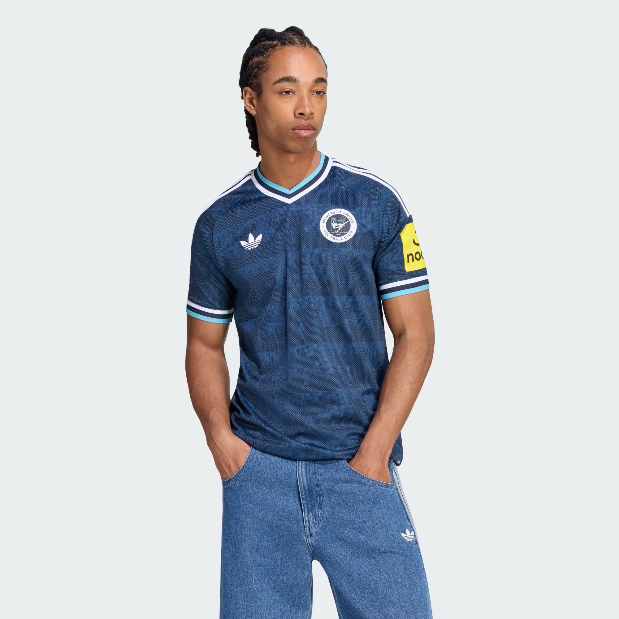 Newcastle Away 26/27
