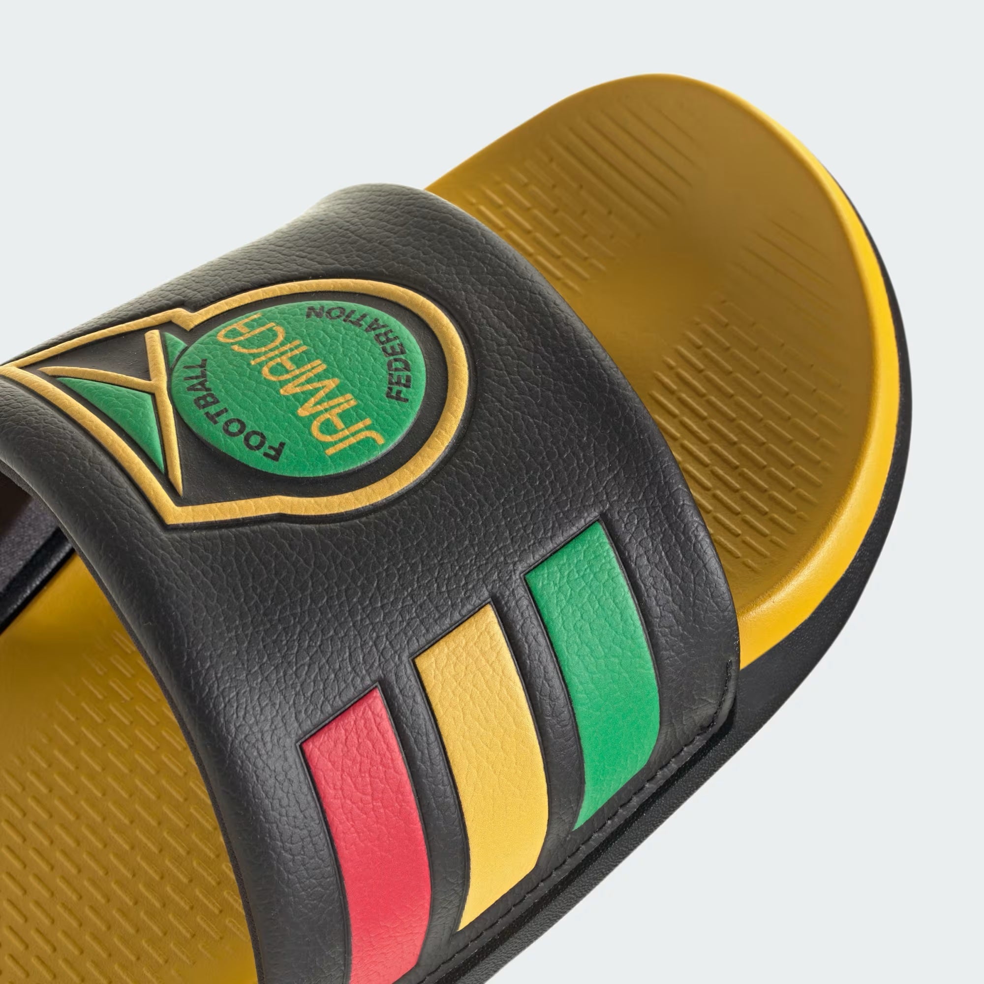 Adilette Comfort 2.0 Jamaica Slides